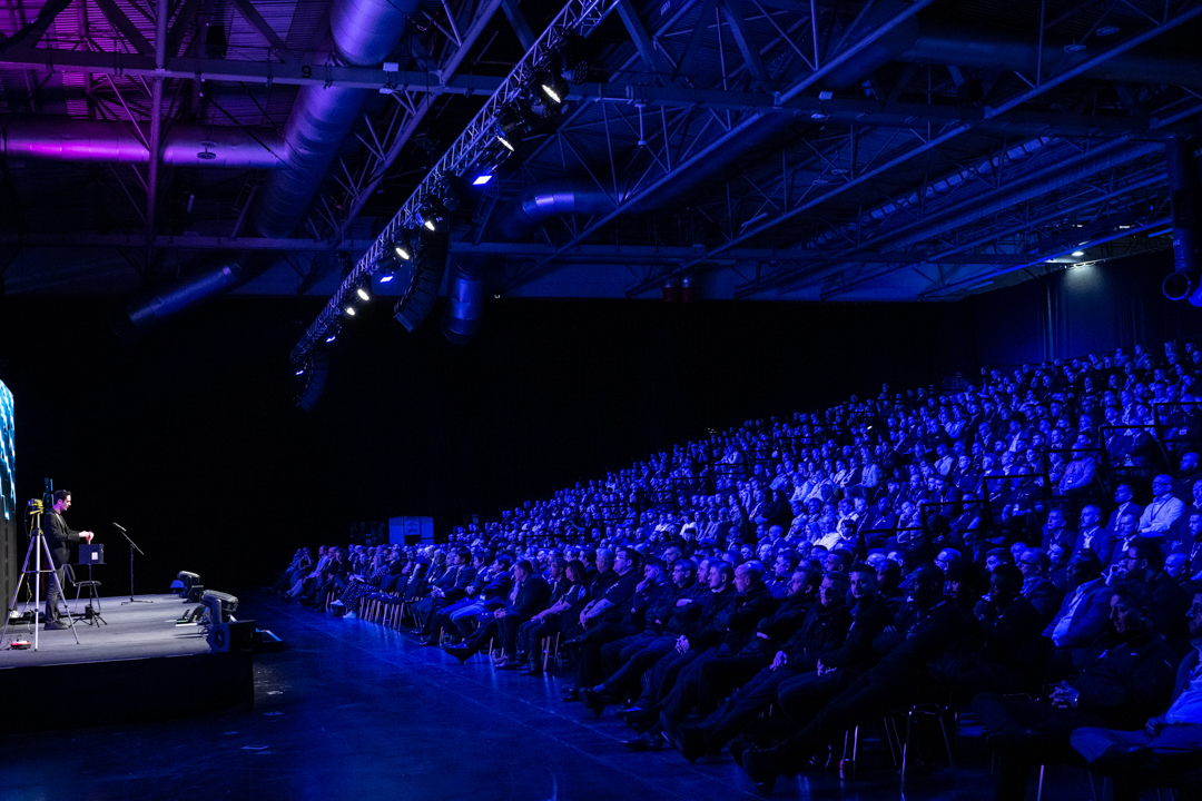 Keynote Speaker Magician Las Vegas